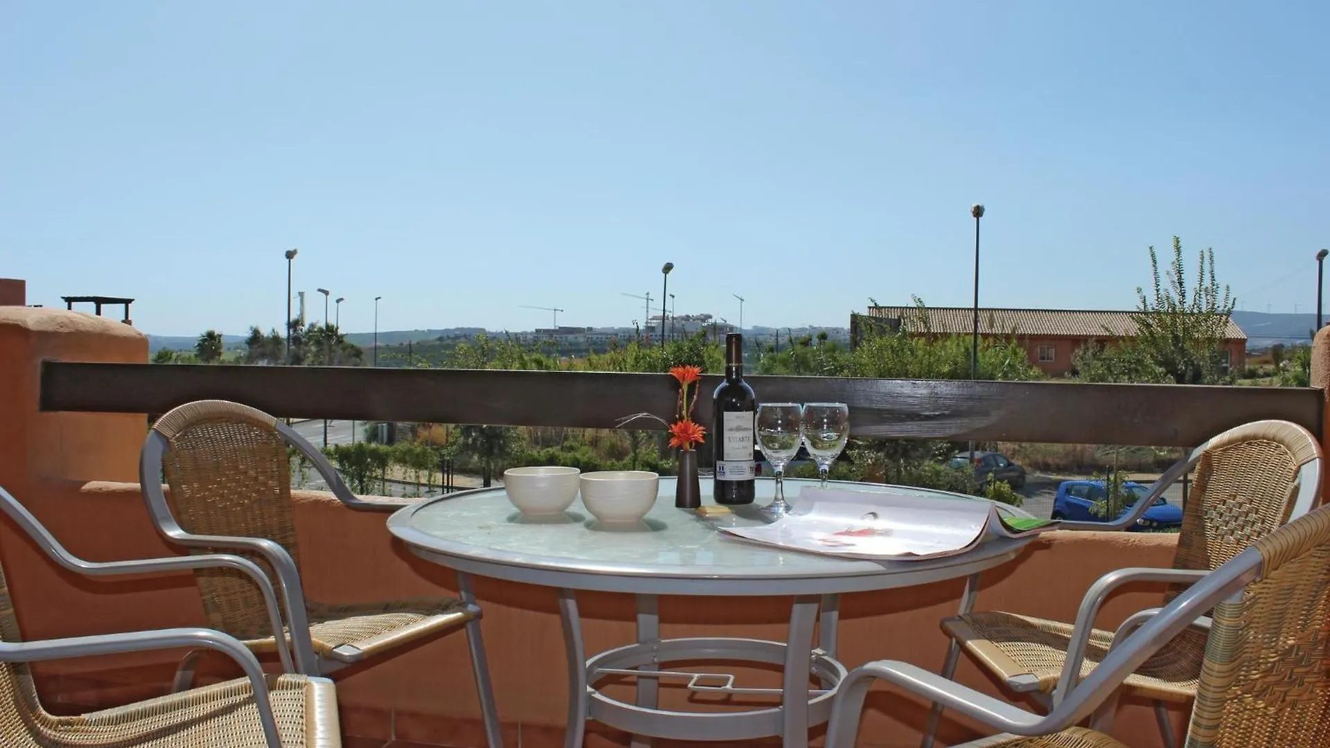 Casares Del Sol Apartment 0*,