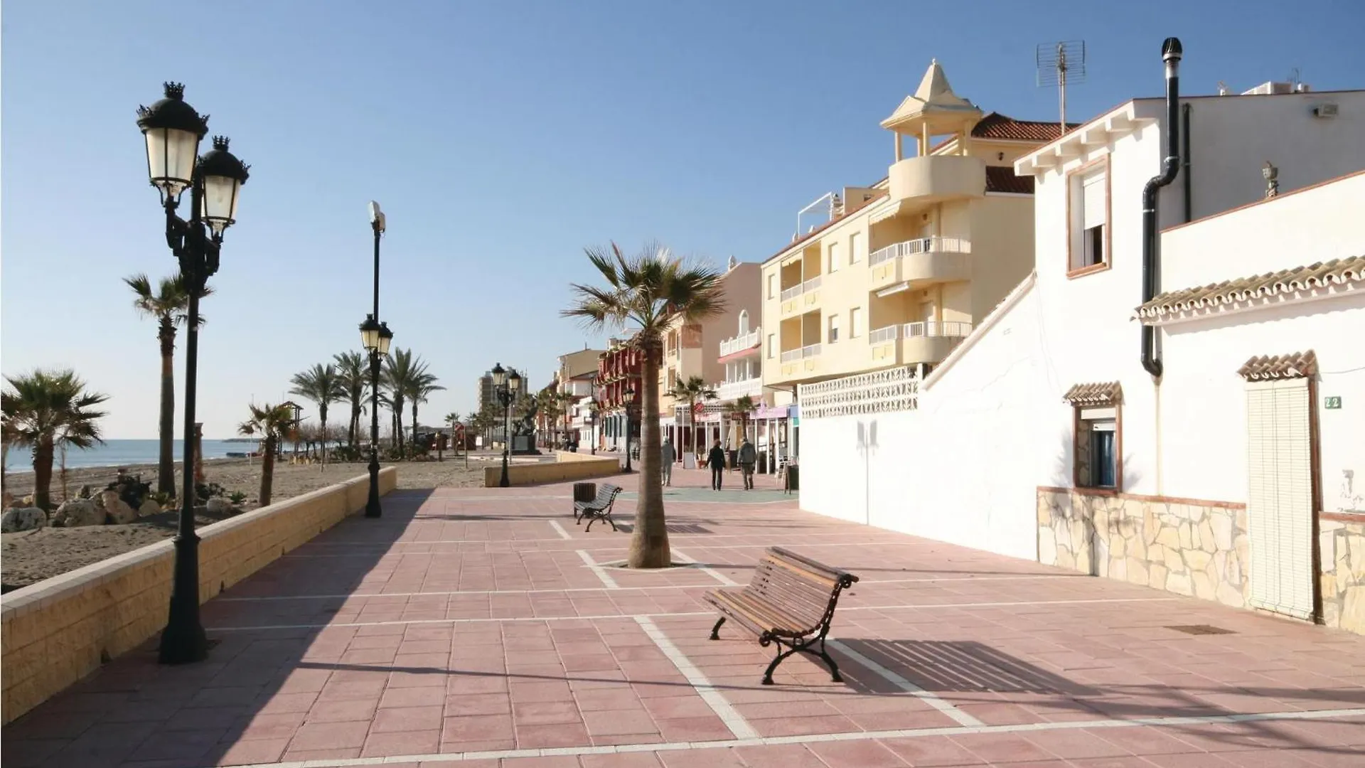 Casares Del Sol Apartment