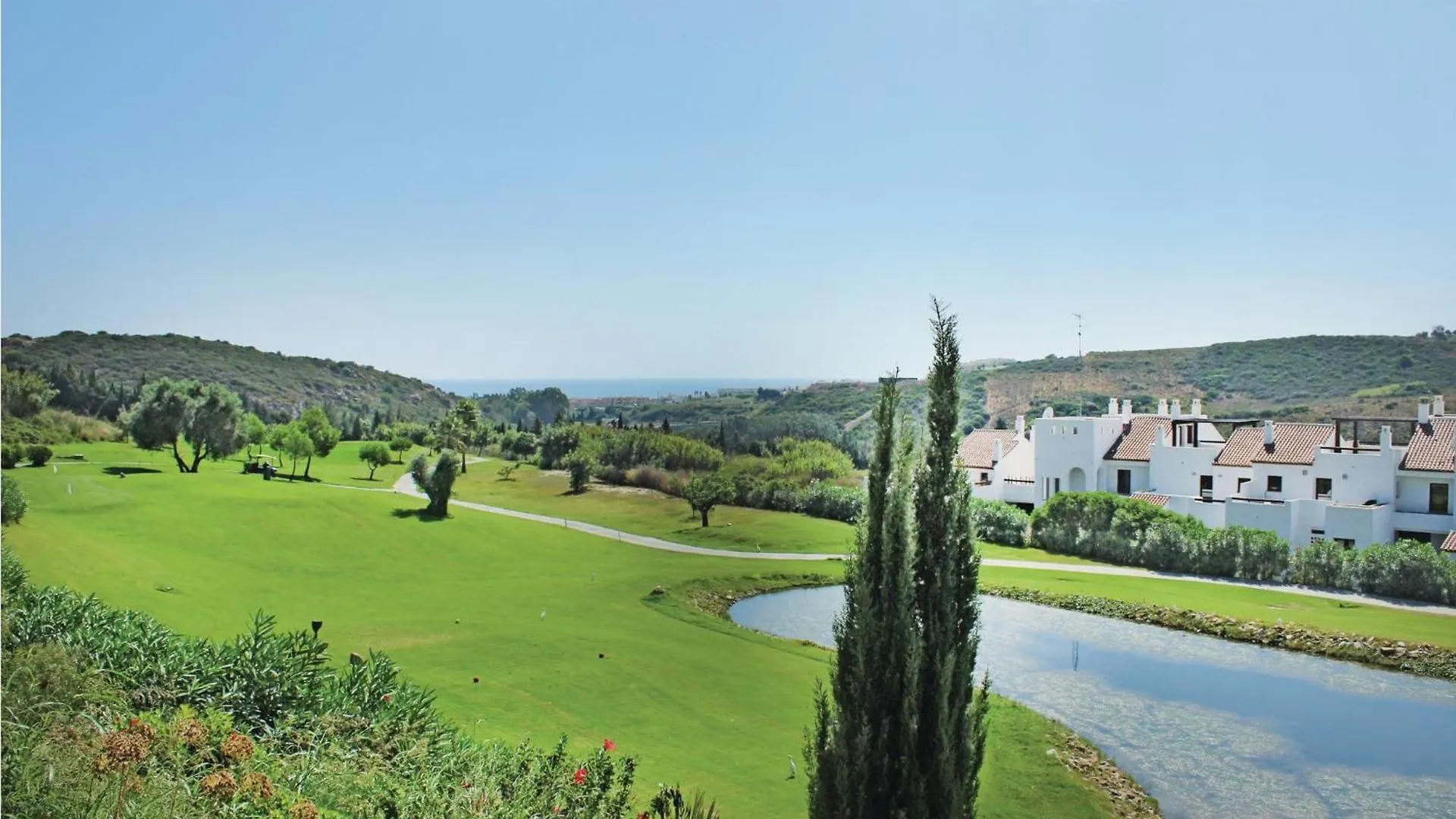 Casares Del Sol Apartment 0*,