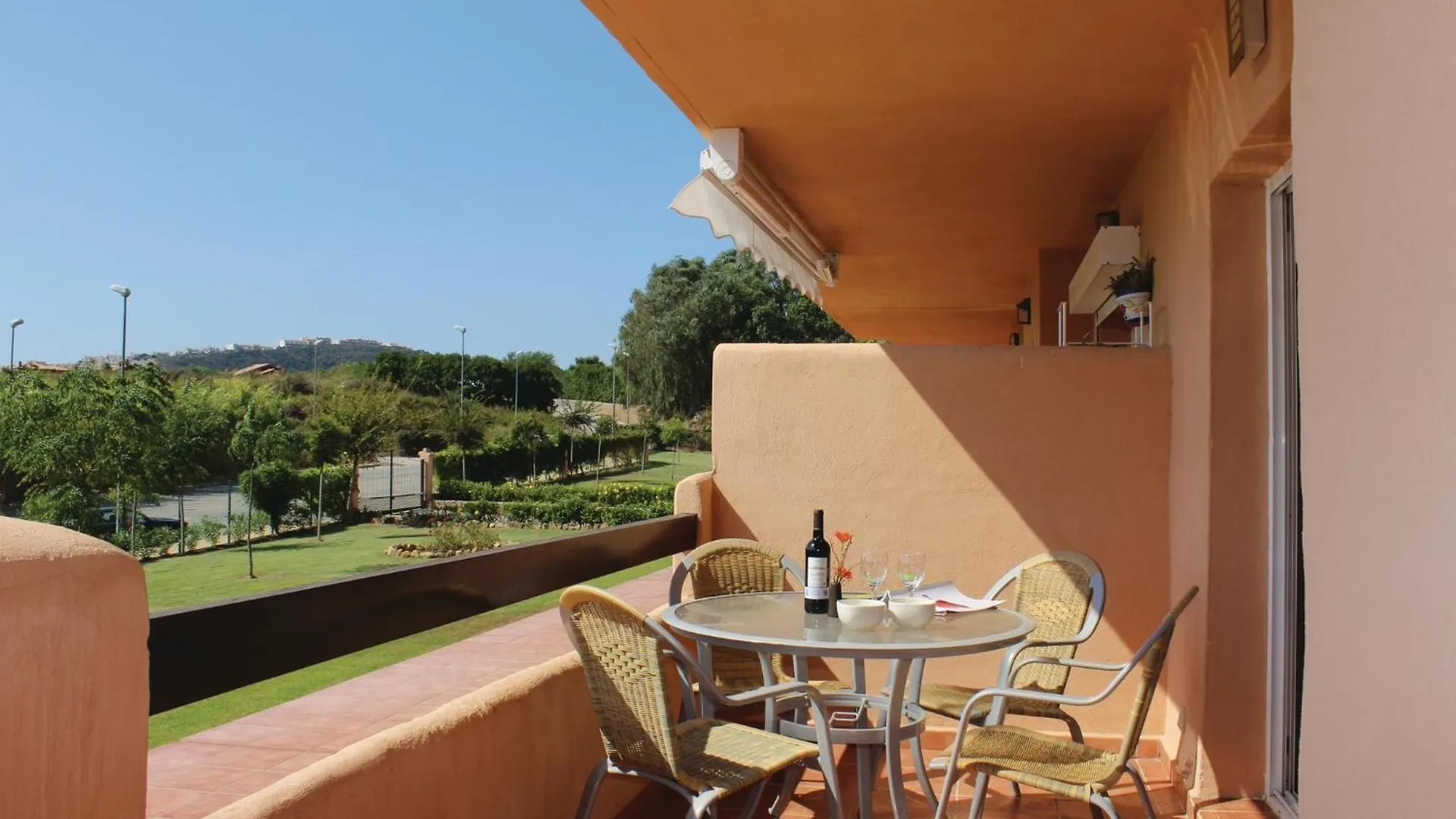 Casares Del Sol location